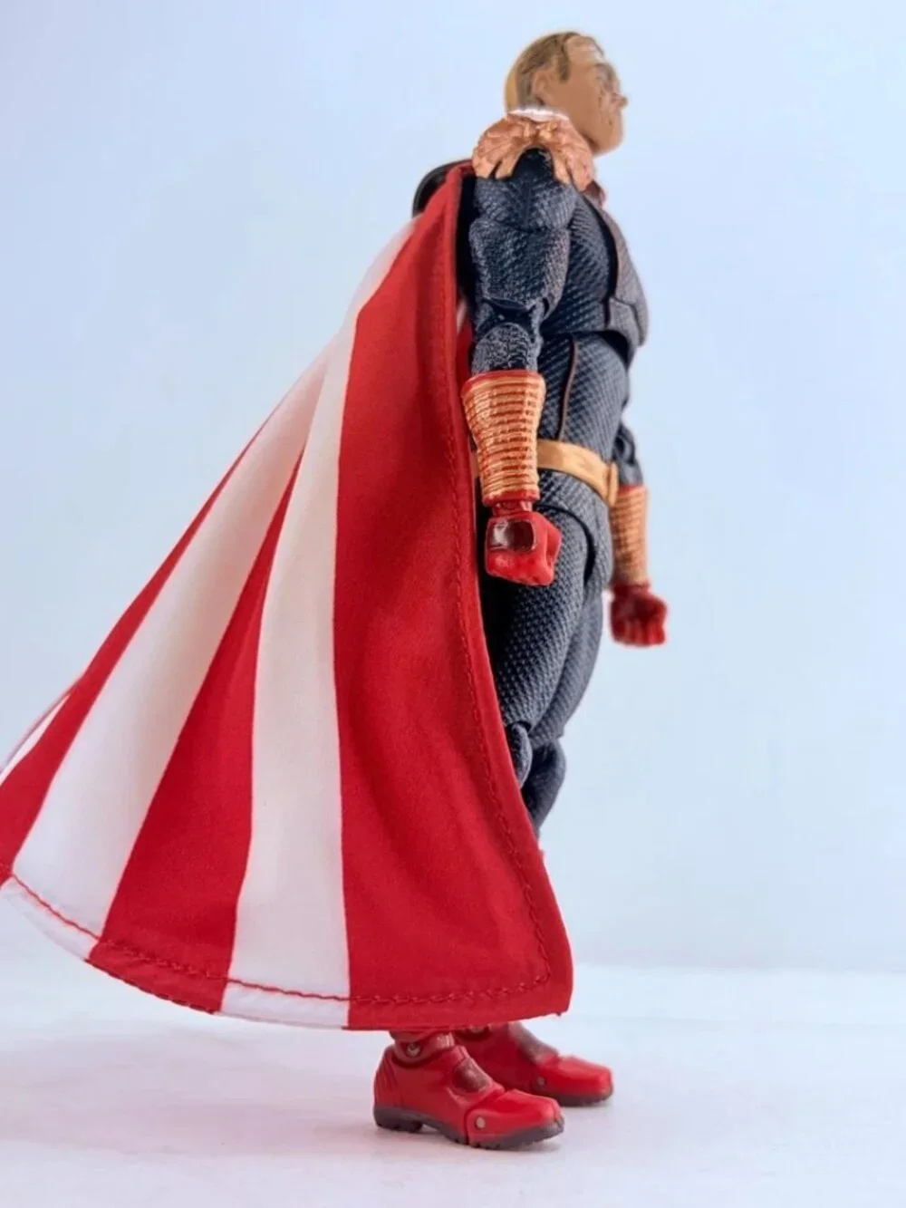 Homelander The Boys #269 Blood Splatter Ver. Figure w/Accessory Stand Toy